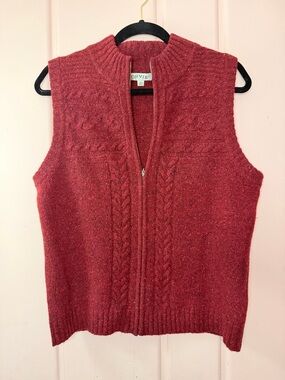 Orvis Women's Red Zip-Front Cable Knit Wool Sweater Vest SzMedium